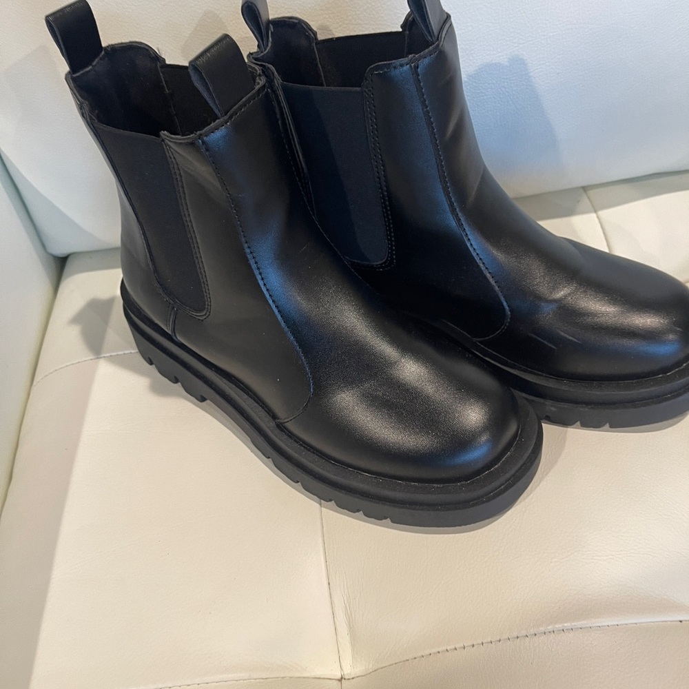 Ankle boots new
